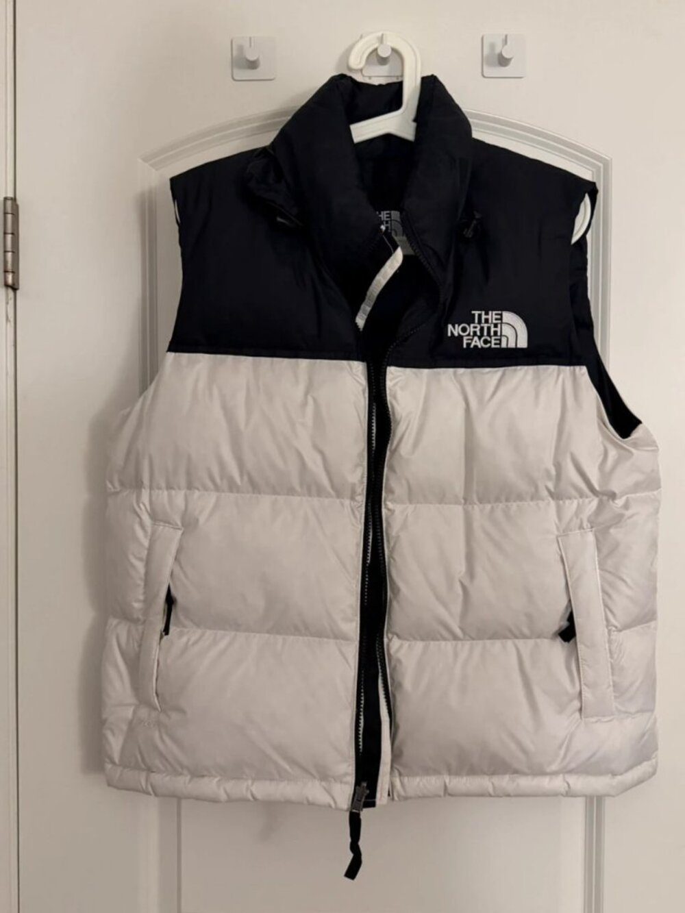 The North Face Women's Down Puffer Vest Black/White Size L